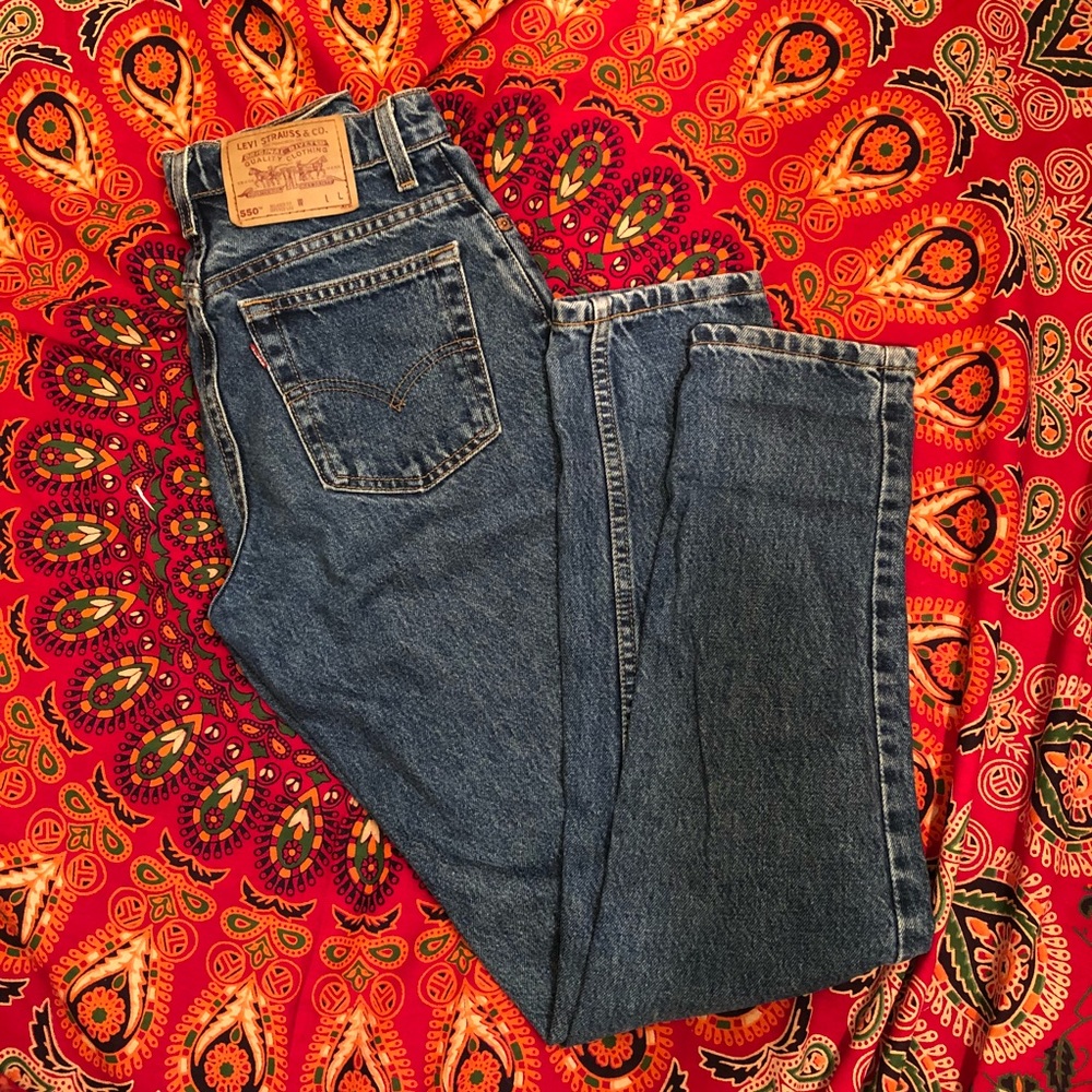 • 550 Levi Strauss & Co. Jeans •